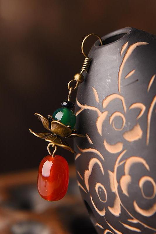 Retro Alloy Flower Red Agate Earrings