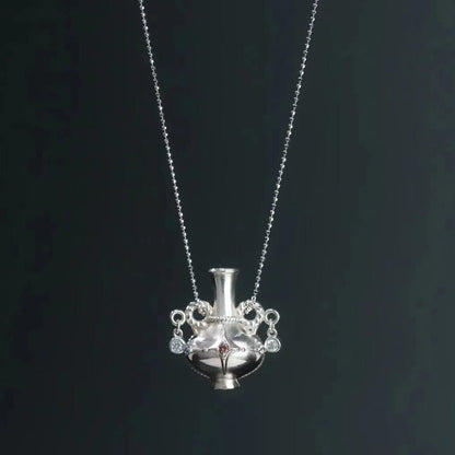 [sample ] Amphora Necklace