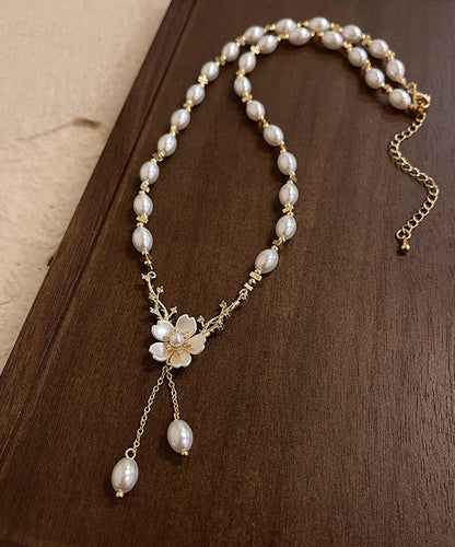 White Copper Alloy Pearl Tassel Pendant Necklace