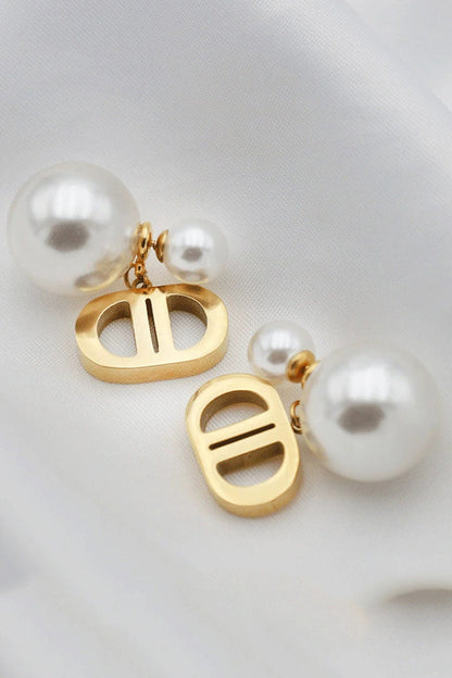 Double D Shape Pearl Earrings
