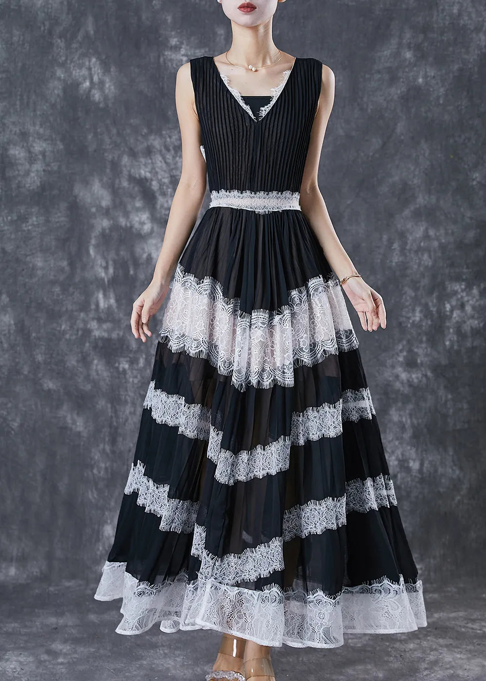 Black Exra Large Hem Patchwork Lace Linen Silk Pleated Dresses Sleeveless