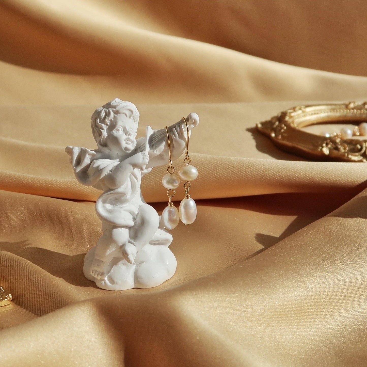 [sample ] Iona Baroque Pearl Earrings
