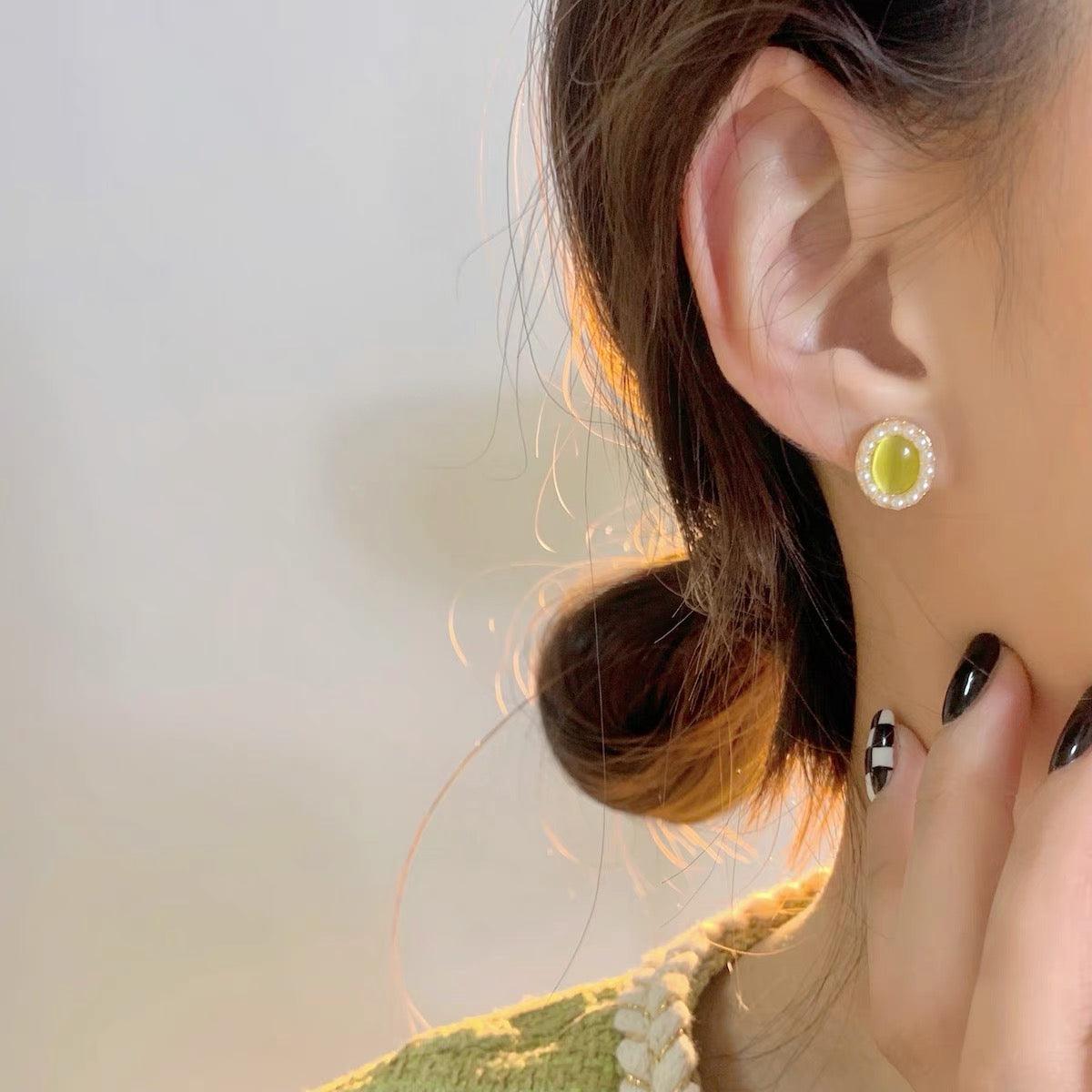 Olivia Baroque Stud Earrings