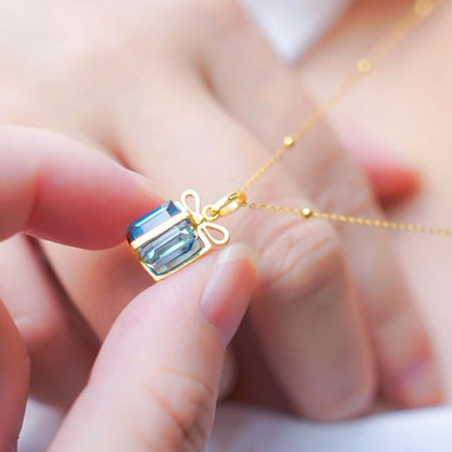 [sample ] Blue Gift Box Necklace