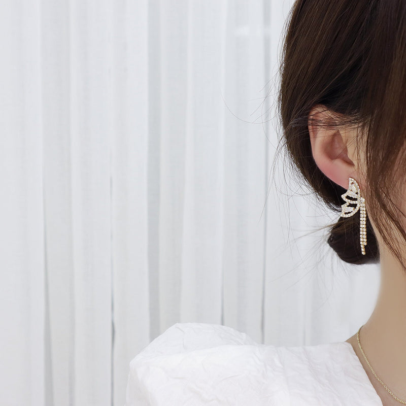 [] Sally Butterfly Drop Earrings