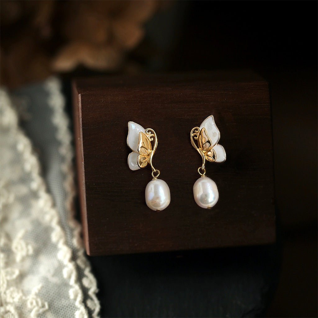 [sample ] April Butterfly Earrings