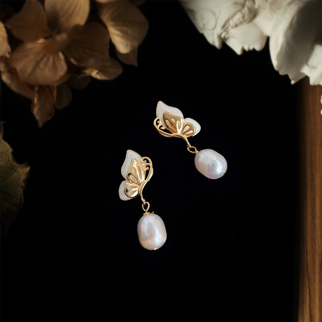 [sample ] April Butterfly Earrings