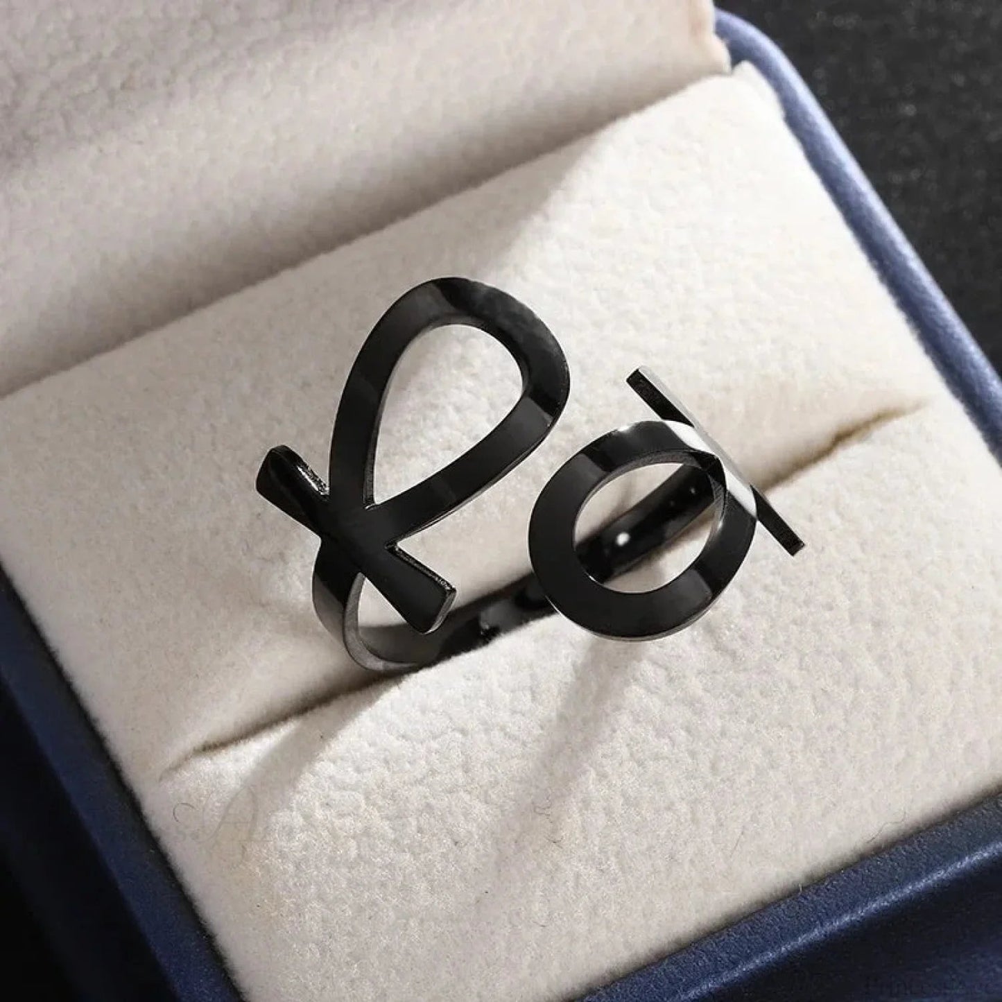 Sinister Eye Style Gothic Pointer Ring