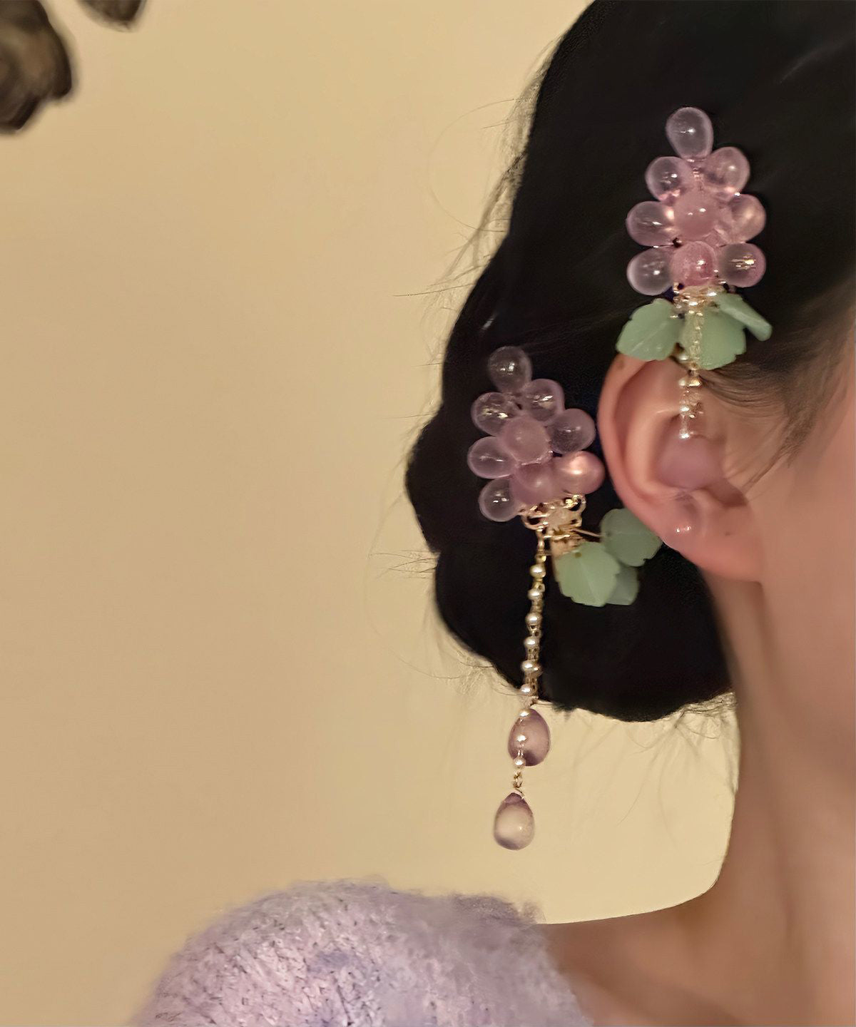 Purple Copper Overgild Crystal Grape Pearl Colored Glaze Tassel a Pair Hairpin