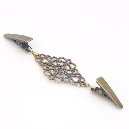 Simplicity Hollowed Out Brooch