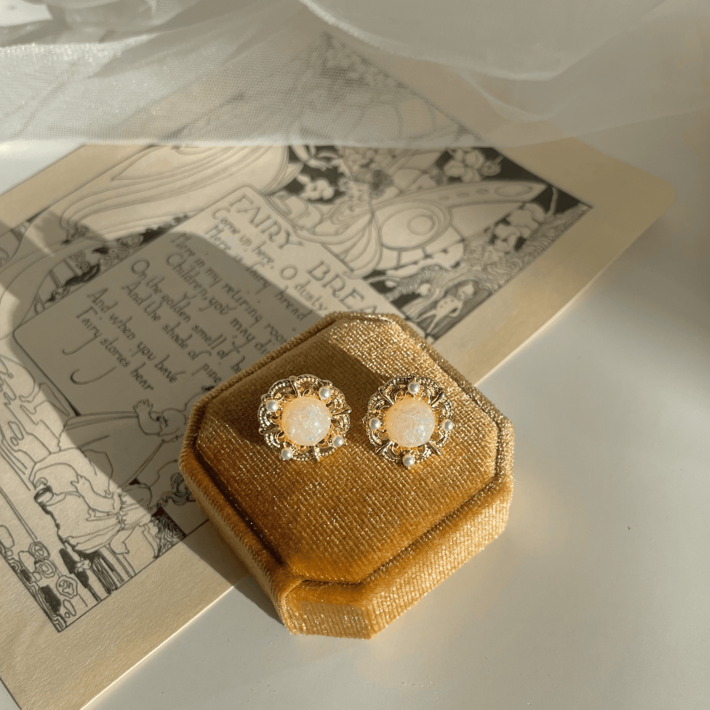 [] Baroque Stud Earrings - Sue (3 Colors)