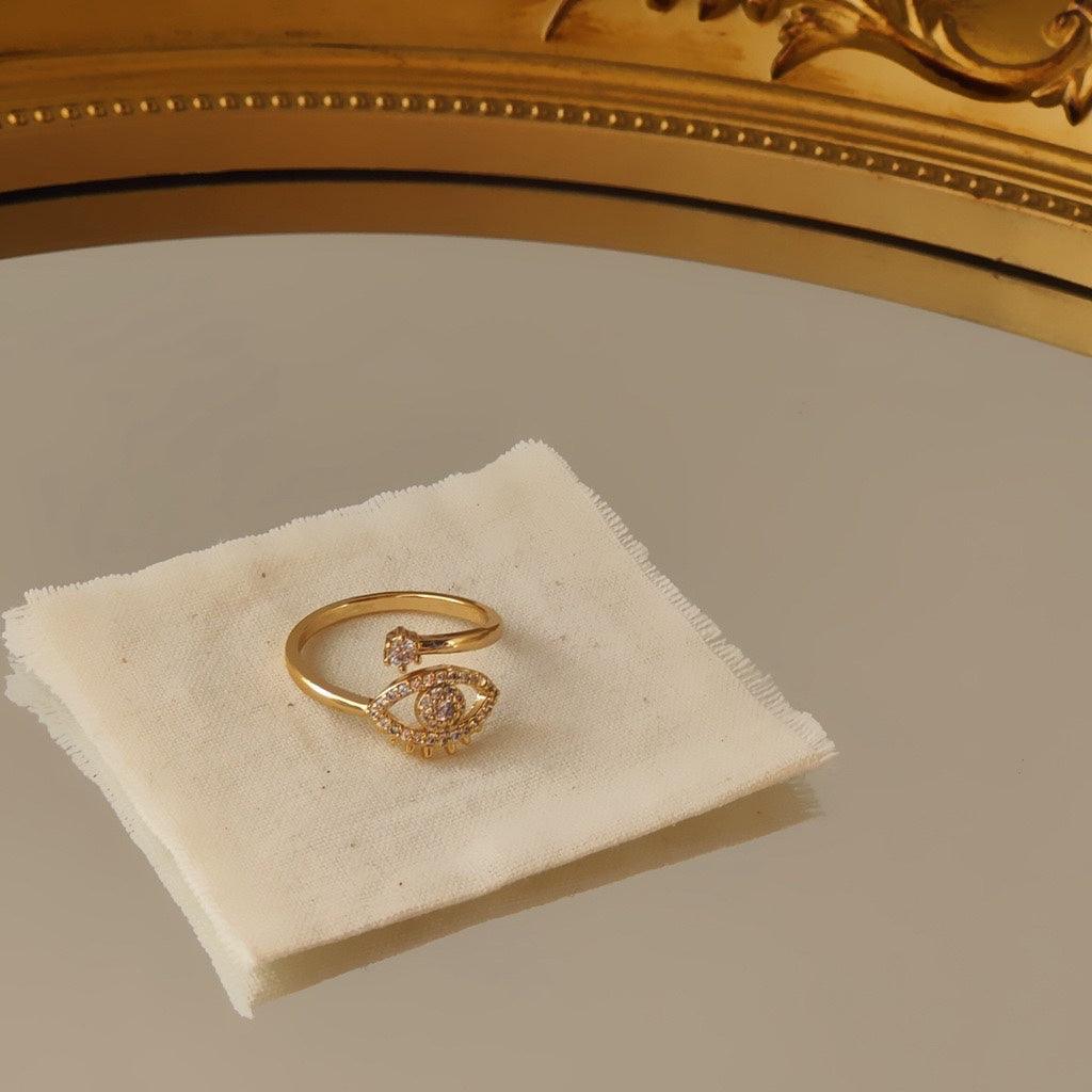 [] Evil Eye Ring