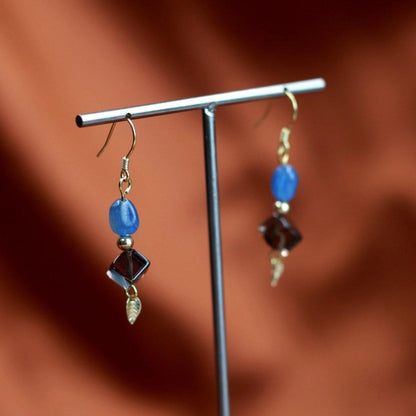 [] Natural Quartz Earrings