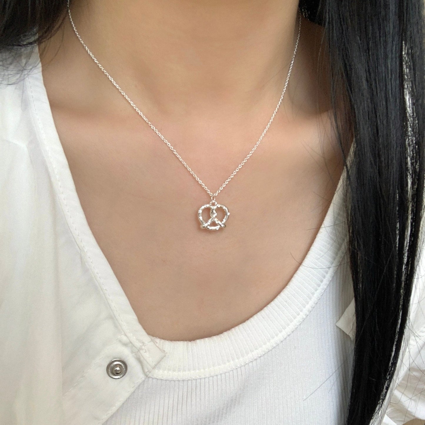 [] Pretzel Necklace
