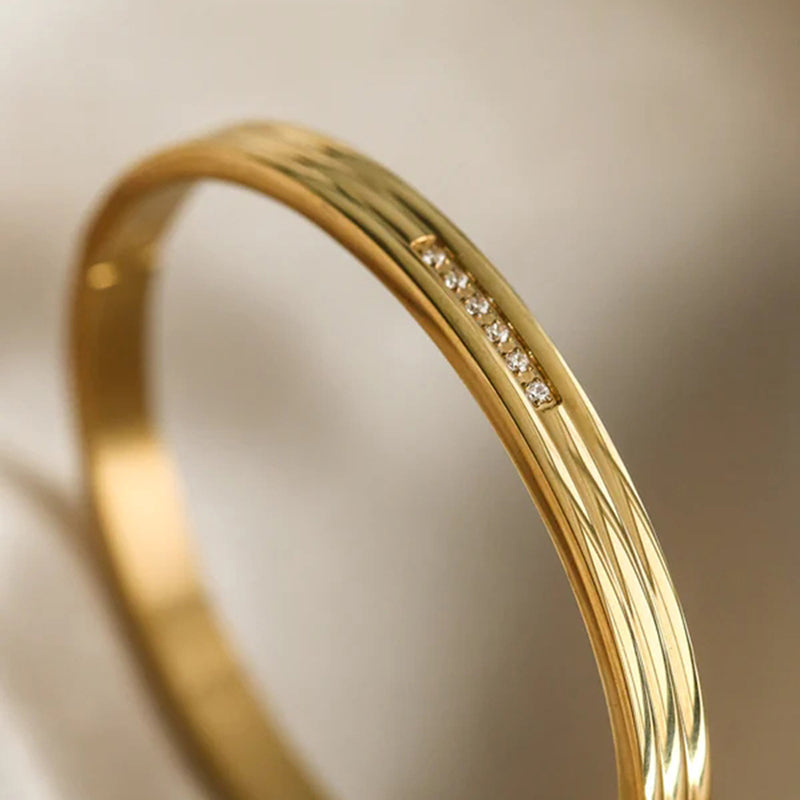 Retro Stainless Steel Gold Bracelet