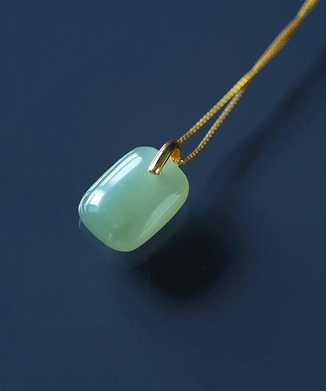 Green Sterling Silver Inlaid Jade Pendant Necklace