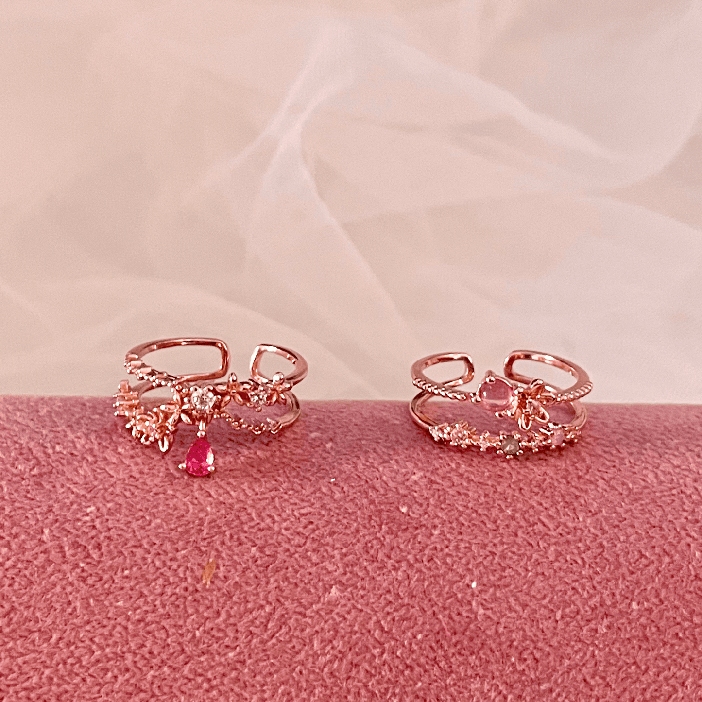 [] Hyacinth Dangly Flower Ring