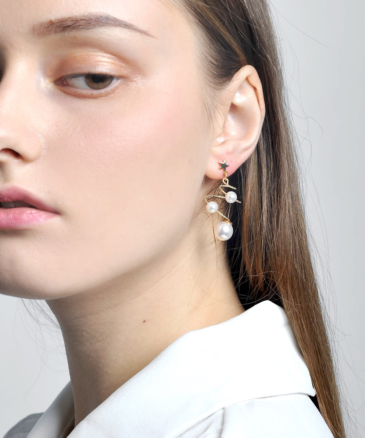 White Copper Overgild Spiral Pearl Drop Earrings