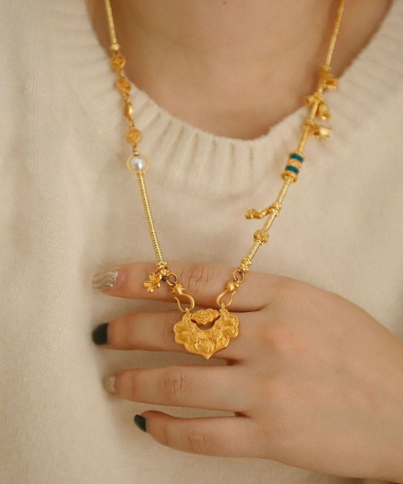 Fine Ancient Gold Butterfly Peal Pendant Necklace