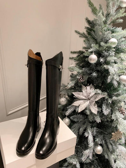 Head Metal Buckle Female Below the Boots