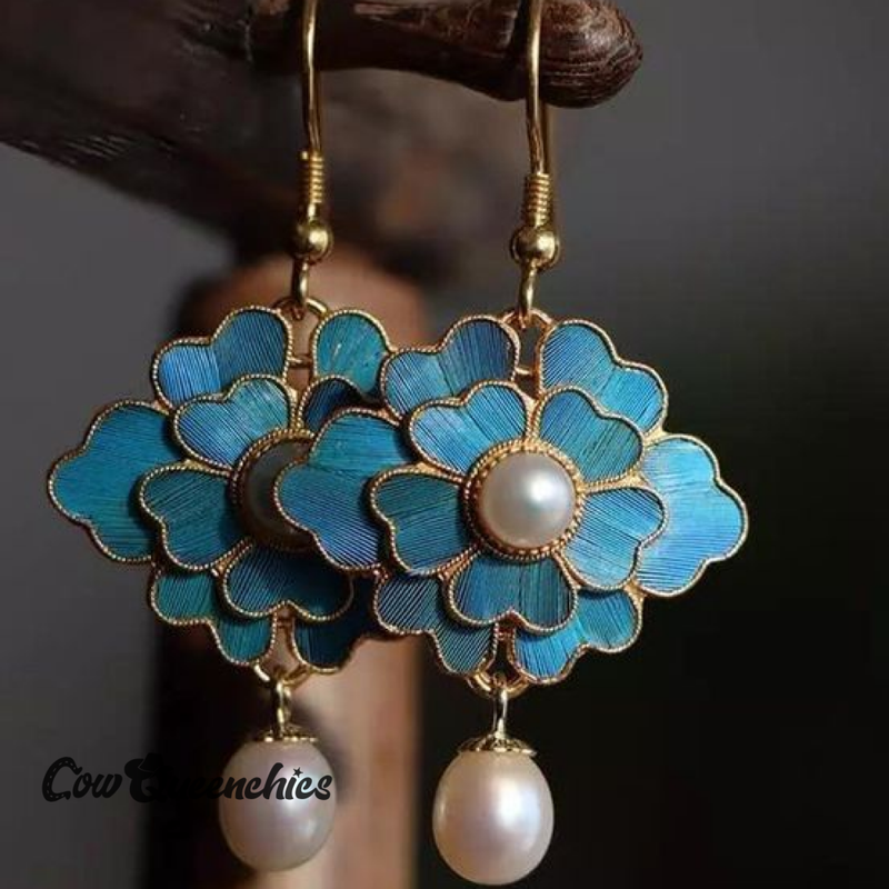 Blue Lotus Pearl Dangling Earrings