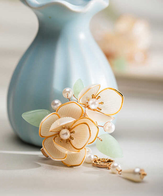 Handmade Gold Alloy Pear Petal Tassel Hairpin