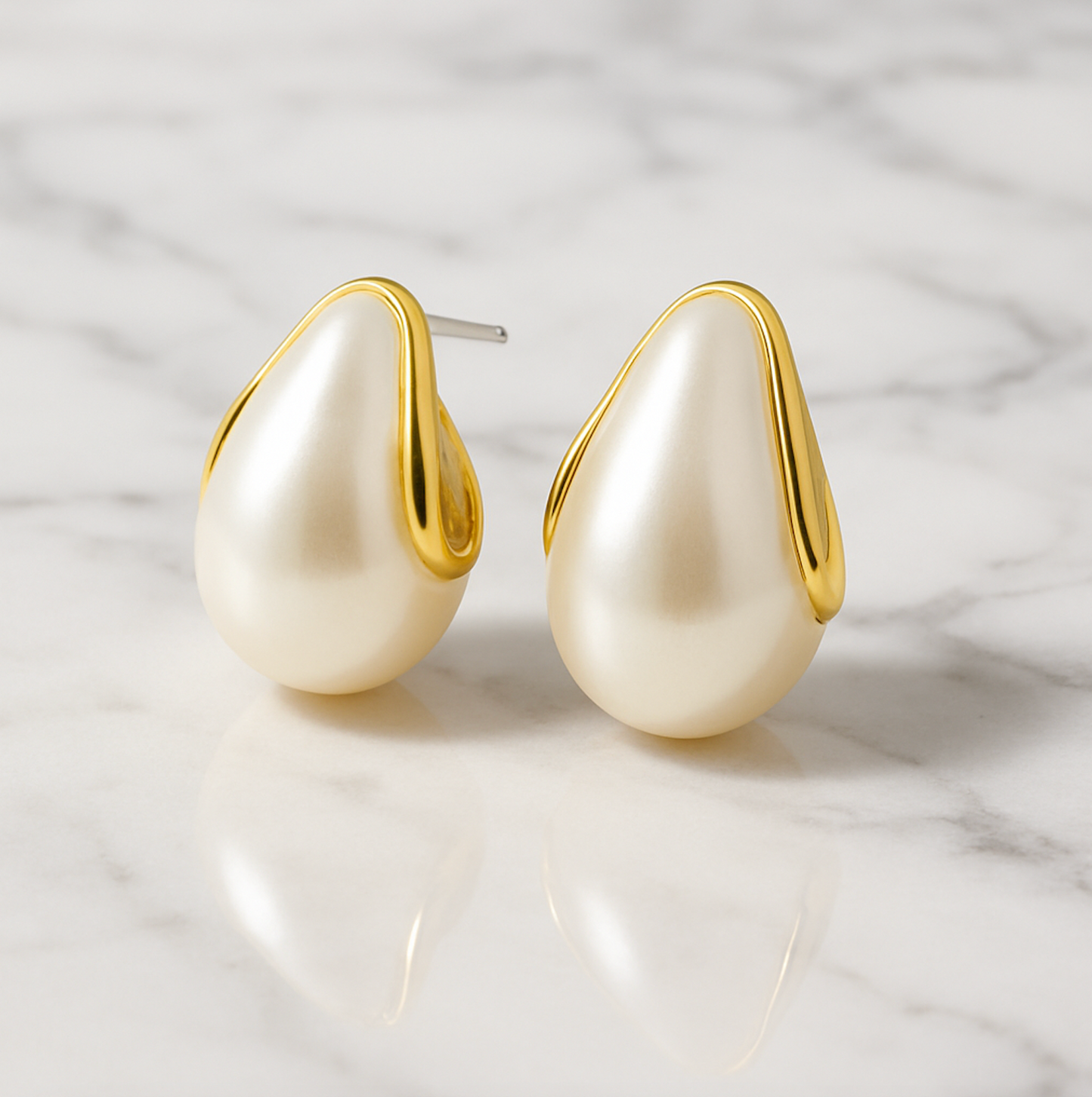 "emily" Petra Pearl Earrings