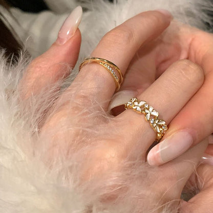 Everdale Cross Ring