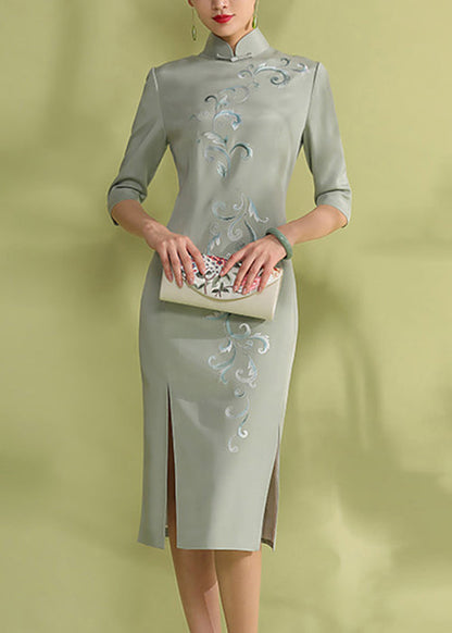 Chinese Style Purple Embroideried Side Open Silk Dresses Half Sleeve