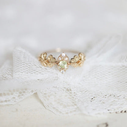 Golden Laurel Ring