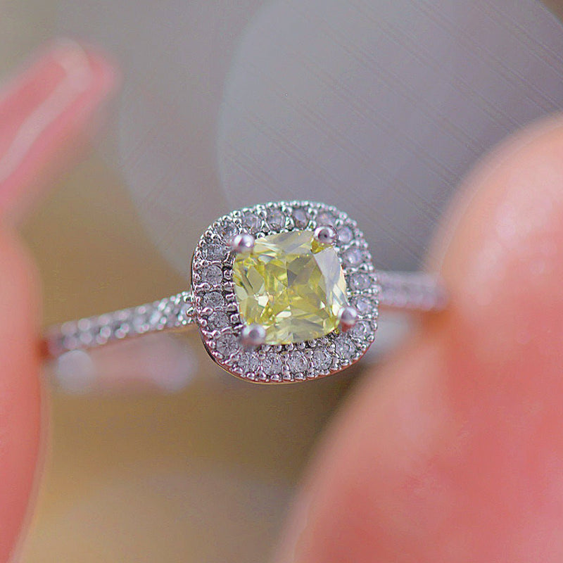 Clara Peridot Ring