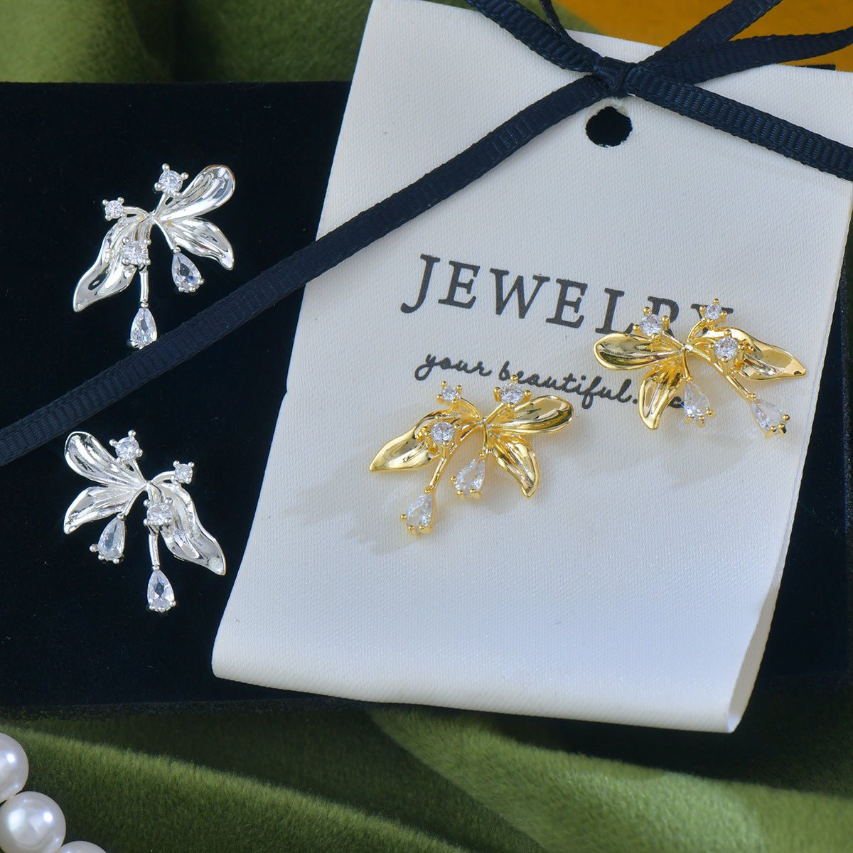 Iris Earrings in Silver
