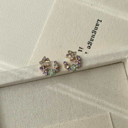 [] Lucy Flower Butterfly Stud Earrings