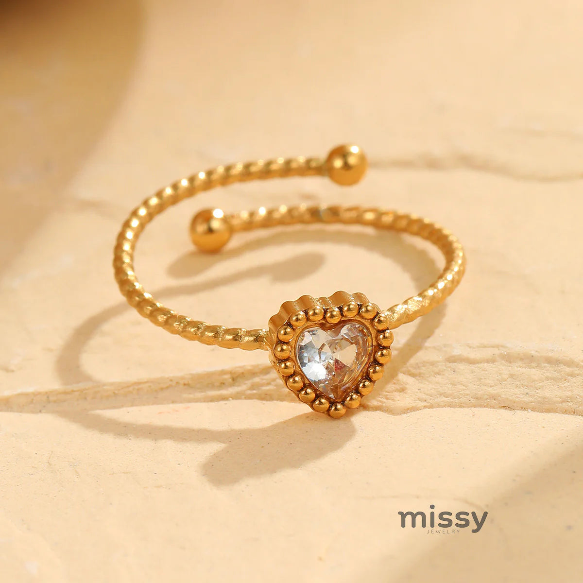 Gisselle Retro Heart Open Ring