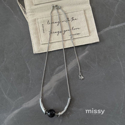 Sullivan Asymmetric Agate Horn Necklace