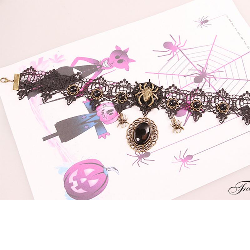 Retro Halloween Spider Lace Necklace