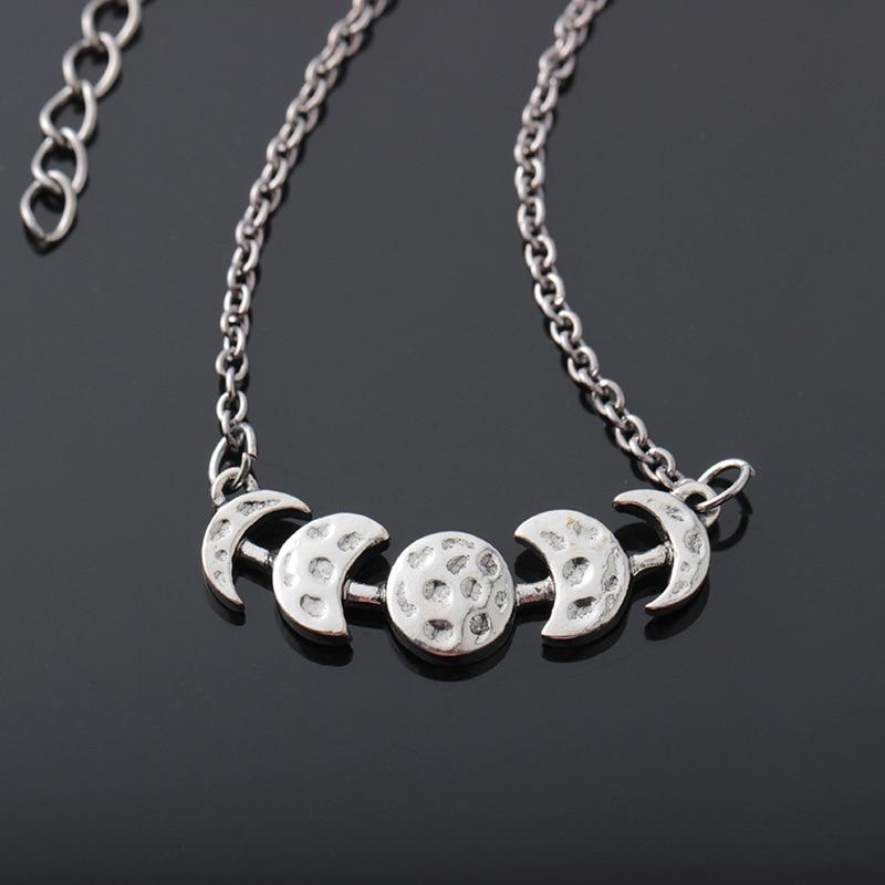 The Moon Cycle Necklace
