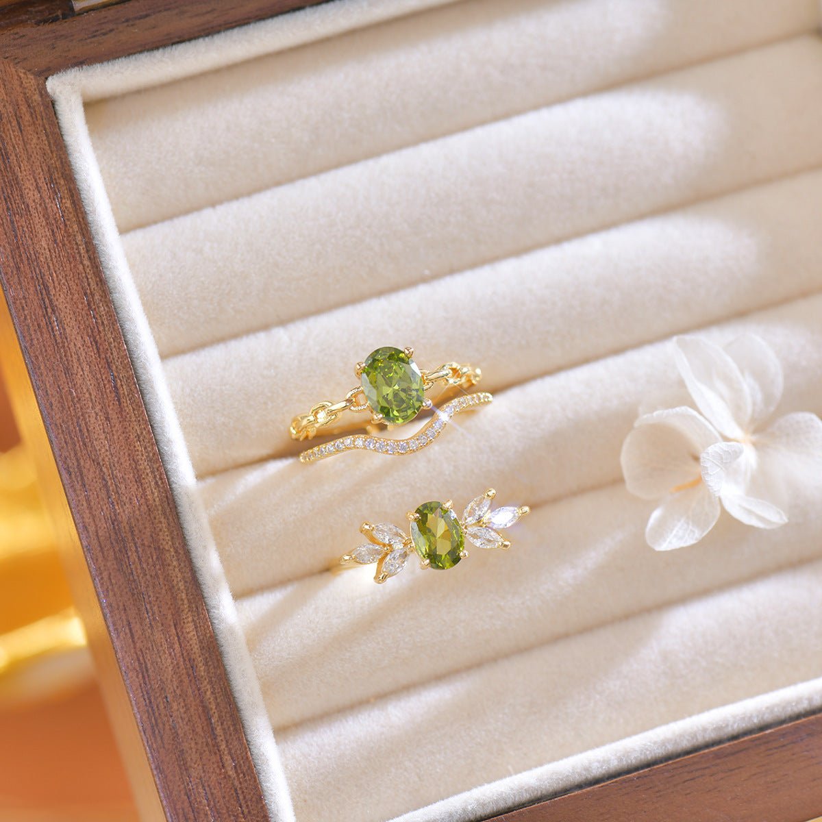 Nicola Peridot Ring