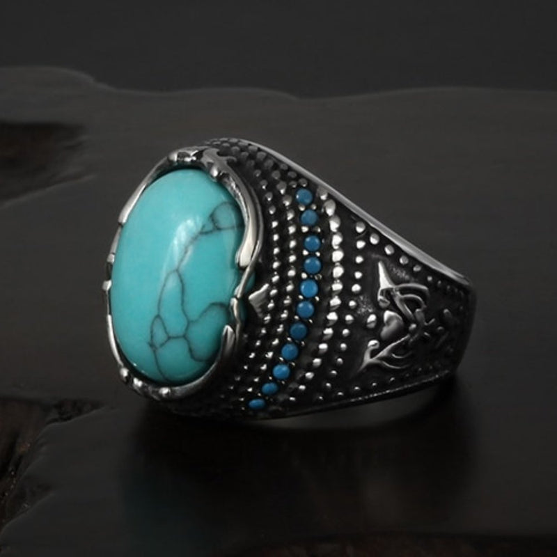 Noble Pattern Gemstone Ring