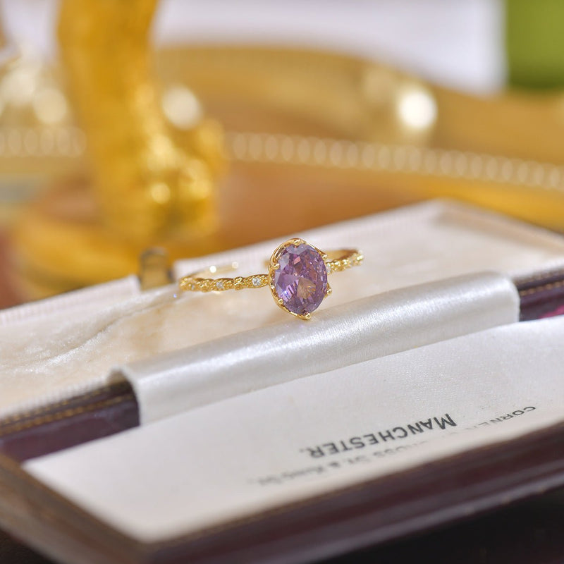 Oval Amethyst Ring