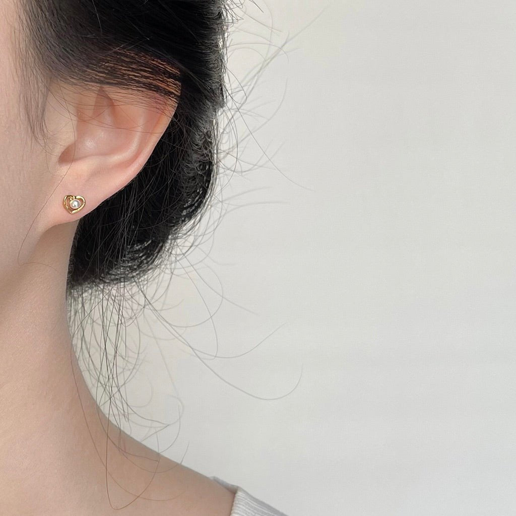 Pearly Heart Stud Earrings