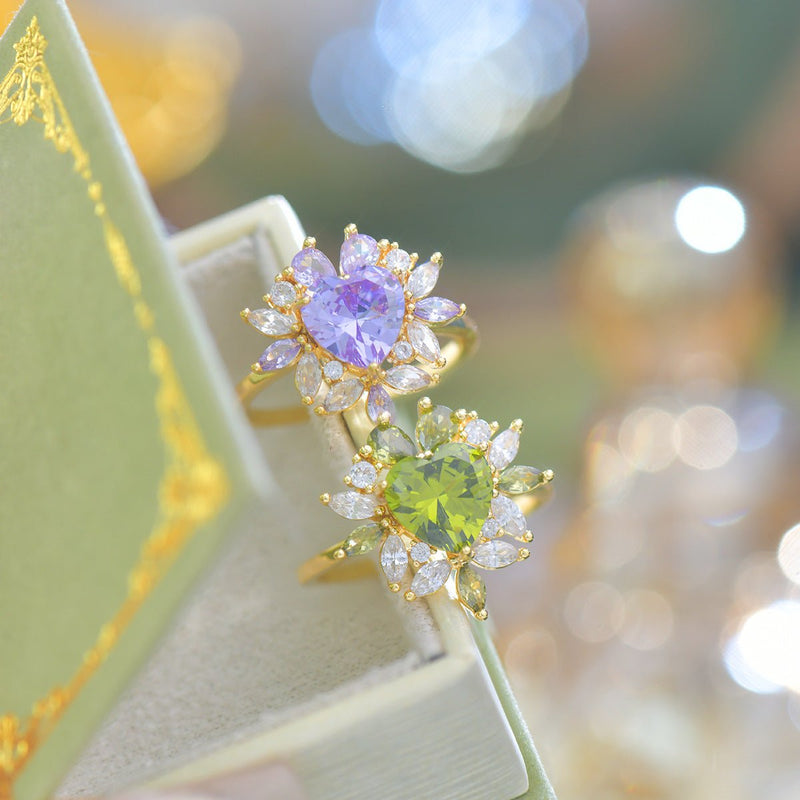 Peridot Fleur Heart Ring