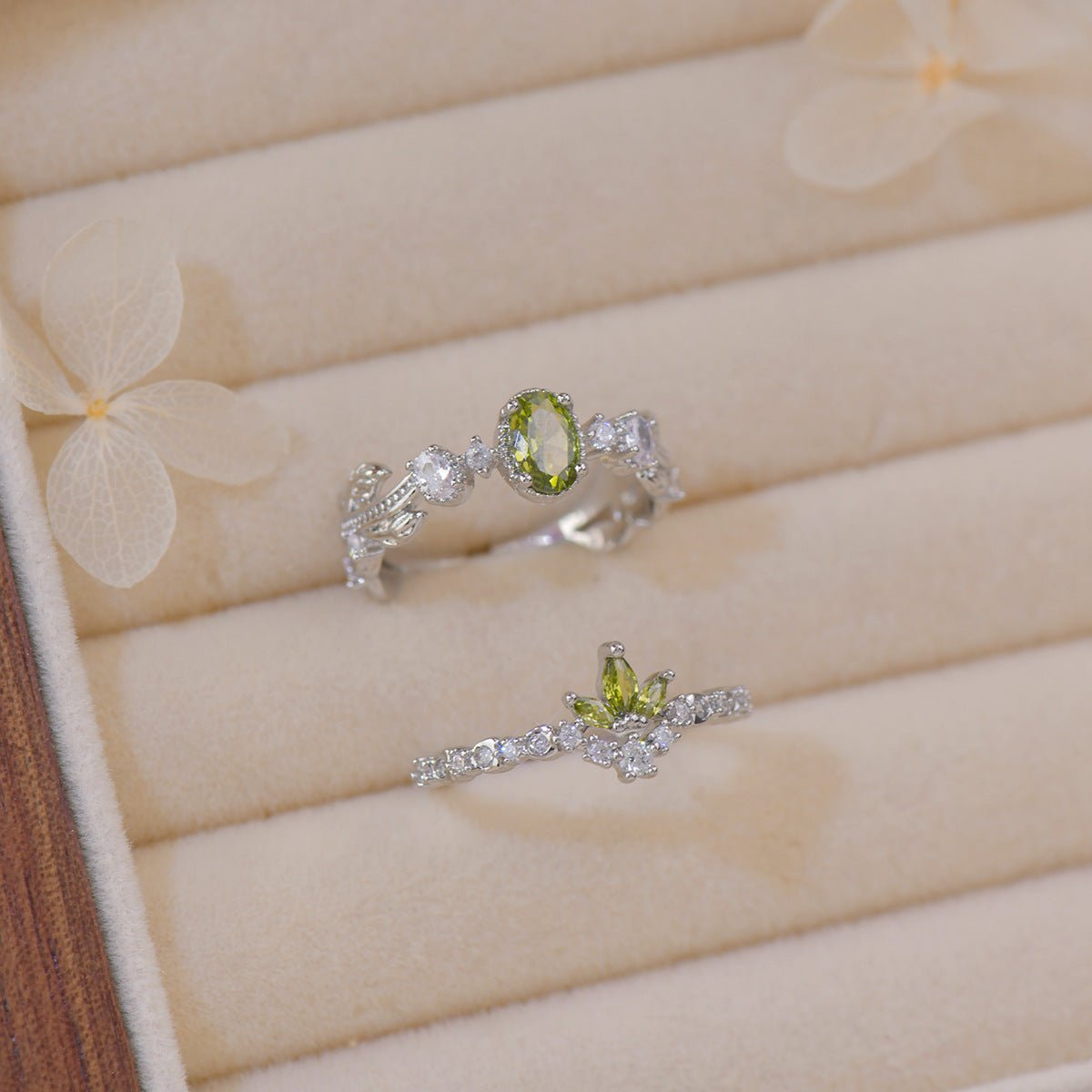 Peridot Rococo Ring Set