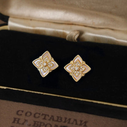 Quatrefoil Stud Earrings