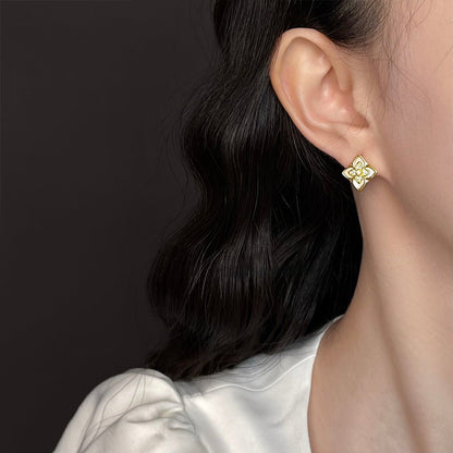 Quatrefoil Stud Earrings