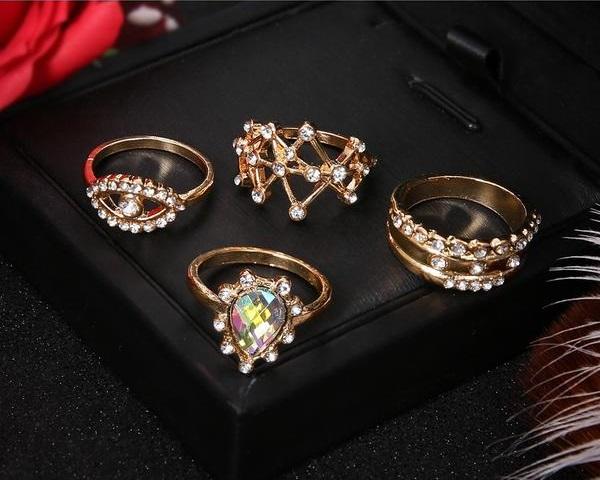 Geometric Crystal Ring Set
