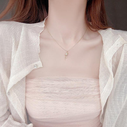 [] Rose Necklace