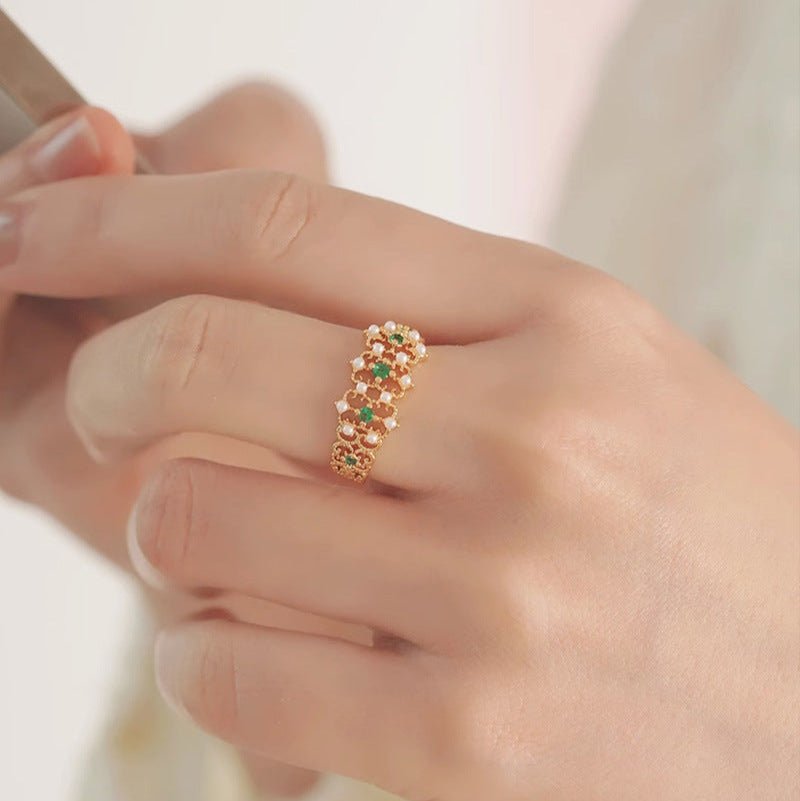 Rosette Emerald Ring