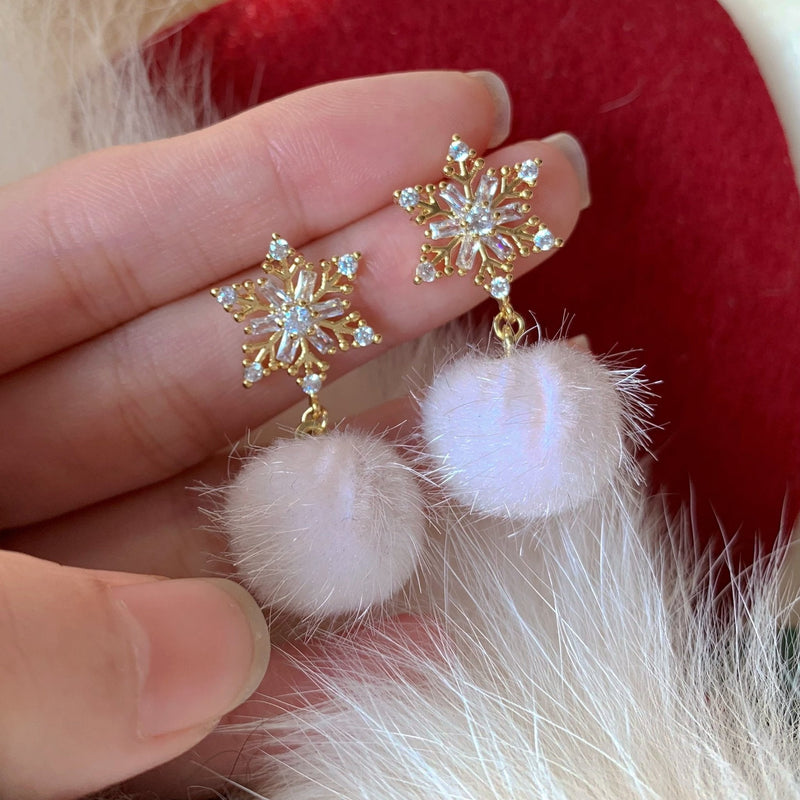 Lilith Snowflake Earrings