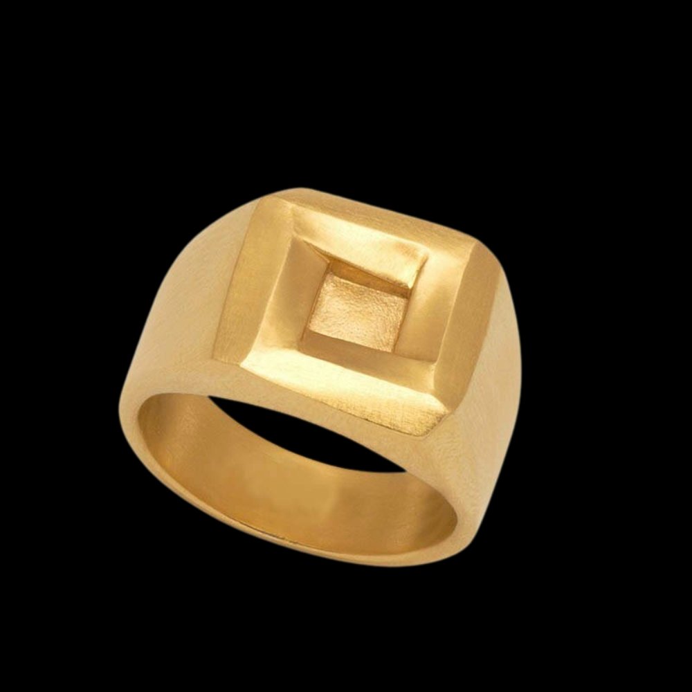 Unique Square Geometric Ring